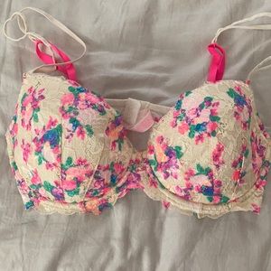 FINAL PRICE Victoriasecret pink lightly lined Demi